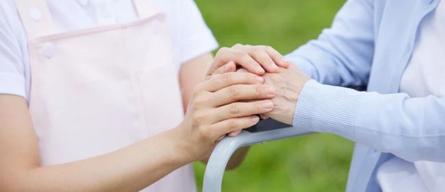 All’ospedale di Vercelli la prima Giornata del caregiver oncologico, per chi accompagna ogni giorno i pazienti nel percorso di cura